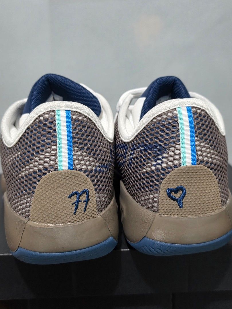 Luka 77 'Luka Lifestyle' PF (Category: Sneakers) located in Caloocan City. Submitted by euniceds (Listing ID 1461568778, Image 3). Description: Brand New. Original. Below SRP. Luka 77 Basketball Shoes 'Luka Lifestyle' Size 10 Srp Php5,795.00 Php3,700.00 Pick up or delivery North Caloocan.