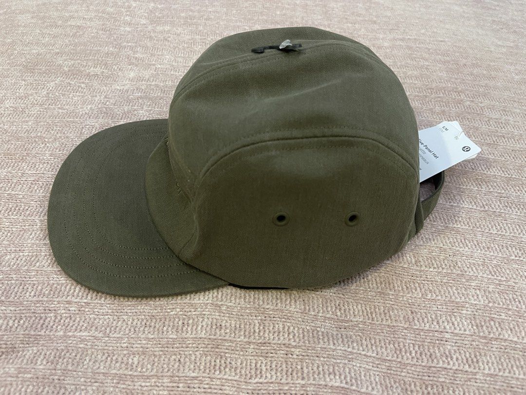Lululemon Green Five-Panel Cap (Category: Caps & Hats) located in Santo Tomas. Submitted by bilikanadai (Listing ID 1461776271, Image 2). Description: .
