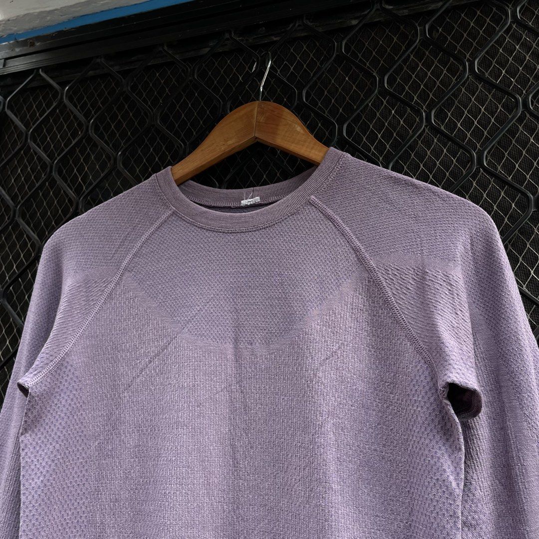 Lululemon Rest Less Pullover Antoinette (Category: Activewear) located in Taguig. Submitted by scoutandloots (Listing ID 1461713971, Image 2). Description: Lululemon Rest Less Pullover Antoinette • Size: L • 17x25.
