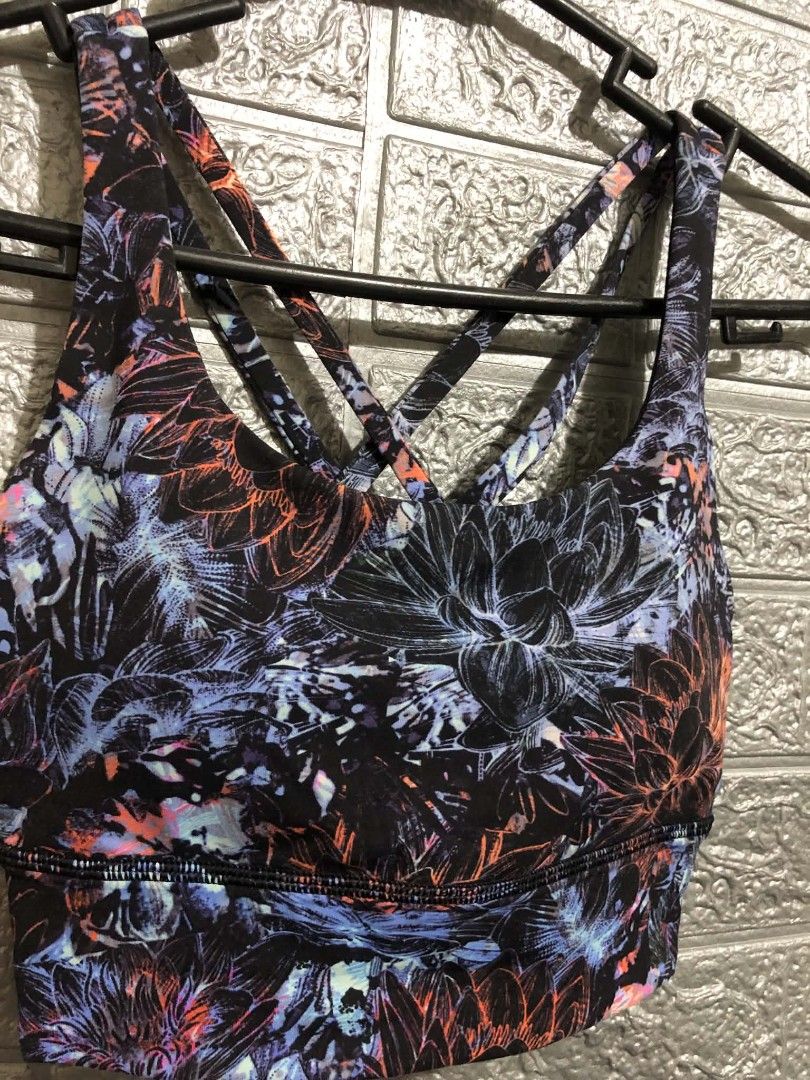 Lululemon Sports Bra (Category: Activewear) located in Manila. Submitted by wildshark-33d3 (Listing ID 1461756350, Image 3). Description: Authentic Excellent condition Size Medium issue cut both tags.