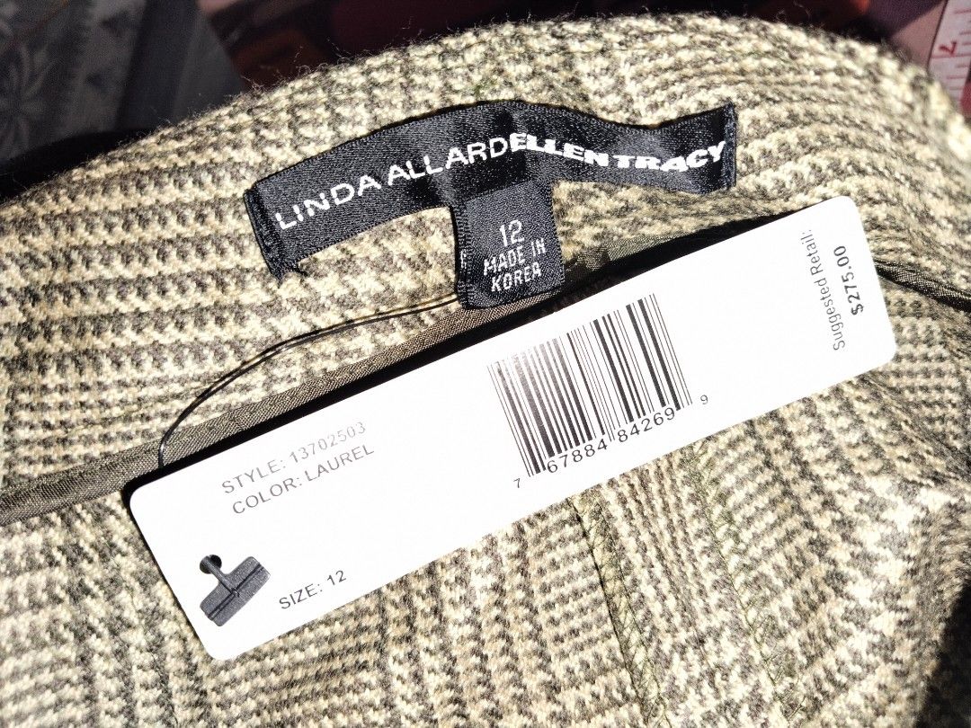 Brand New Luxury Wool Pants (Category: Other Bottoms) located in Mabalacat. Submitted by al_amin_thrift (Listing ID 1461583601, Image 2). Description: NWT Linda Allard Ellen Tracy — Luxury Wool-Blend Houndstooth — Size 12 Authentic designer piece! Linda Allard for Ellen Tracy premium wool-blend bottoms in elegant Laurel houndstooth. Fully lined, expert tailoring, brand new with original $275 tag still attached. Timeless investment piece. • Brand:
