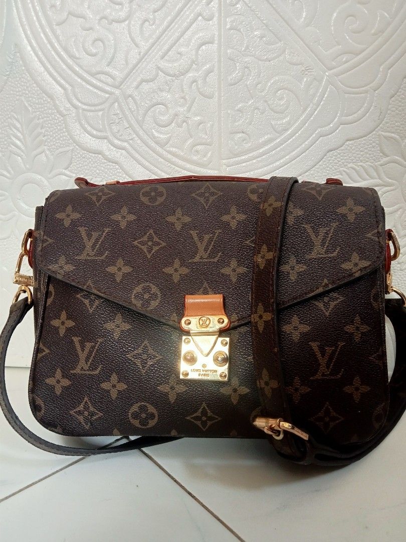 LV Monogram Pochette Metis❤ (Category: Luxury Bags & Wallets) located in Danao, Cebu. Submitted by wildbear-27a149 (Listing ID 1461564580, Image 2). Description: 📌 good condition.