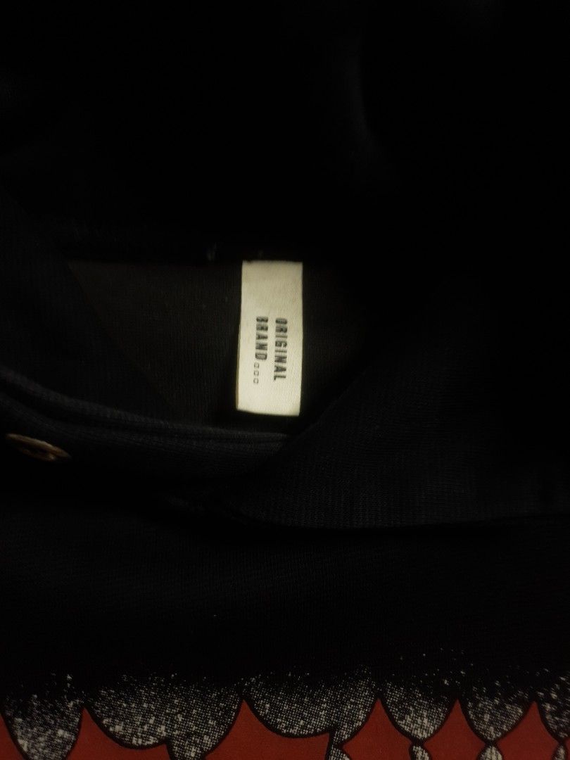 Made extreme vibes hoodie (Category: Coats, Jackets and Outerwear) located in San Fernando. Submitted by retro.district. (Listing ID 1461780405, Image 3). Description: - Made Extreme hoodie - Size: Large - Condition: Excellent - no issue - Color Rate: 9.5/10.