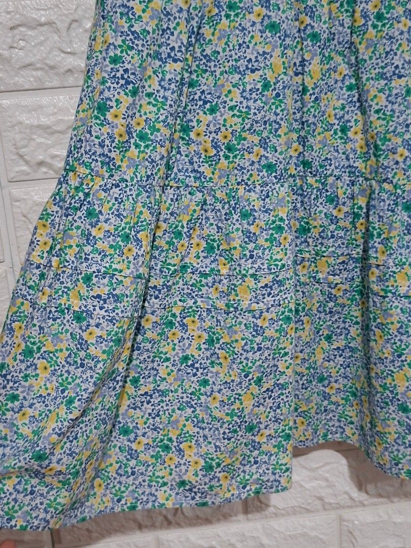 Maison de Roem Floral Skirt (Category: Skirts) located in Taguig. Submitted by authprelovedonlineshop2 (Listing ID 1461620612, Image 3). Description: Maison de Roem Floral Skirt Like New Waist26-28 L76cm Garterized Back Fashionable and Flowy Super nice Php588 🍀All items are preloved unless stated as brand new. 🍀Please manage your expectations. Major flaws will be indicated, if any. 🍀Color may vary due to lightning and photography. 🍀Always rea