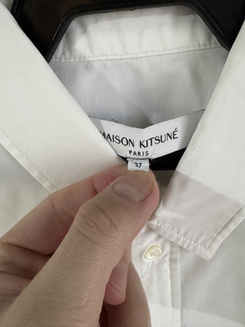 Maison Kitsuné White Long Sleeve Polo (Category: Formal Shirts) located in Pasay City. Submitted by josec03 (Listing ID 1461617793, Image 3). Description: Barely used and well maintained Madison Kitsuné Long Sleeve Shirt. Still pristine white. .