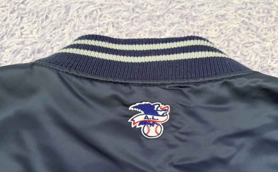 Majestic NY Yankees Stadium Jacket (Category: Coats, Jackets and Outerwear) located in Pasig City. Submitted by denissephx73 (Listing ID 1461786564, Image 2). Description: Size L 65CM Width Used Rare No trades or swap.