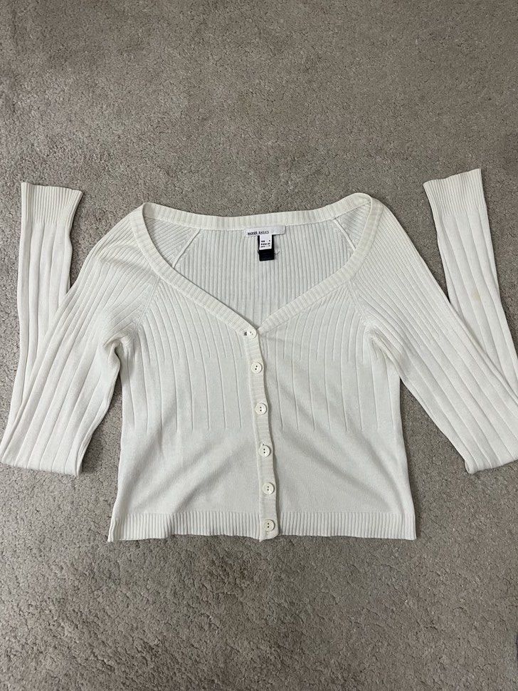 Mango Cardigan (Category: Coats, Jackets and Outerwear) located in Quezon City. Submitted by urfavecloset (Listing ID 1461674745, Image 1). Description: - white mango cardigan - fits XS to S - has a small yellow stain, barely noticeable when worn .