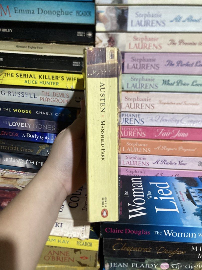 Mansfield Park by Jane Austen Penguin Popular Classics (Category: Storybooks) located in Manila. Submitted by kreserie (Listing ID 1461772204, Image 2). Description: ୨୧ ˚₊‧ NEW ARRIVAL! ‧₊˚ ୨୧ - Classic novel: Mansfield Park by Jane Austen - Edition: Penguin Popular Classics - Condition: Pages yellowed with age, spine is intact - Perfect for fans of classic literature and book collectors 🌷 Condition: Tanned with minimal usage 🖊️ Purchase basis: