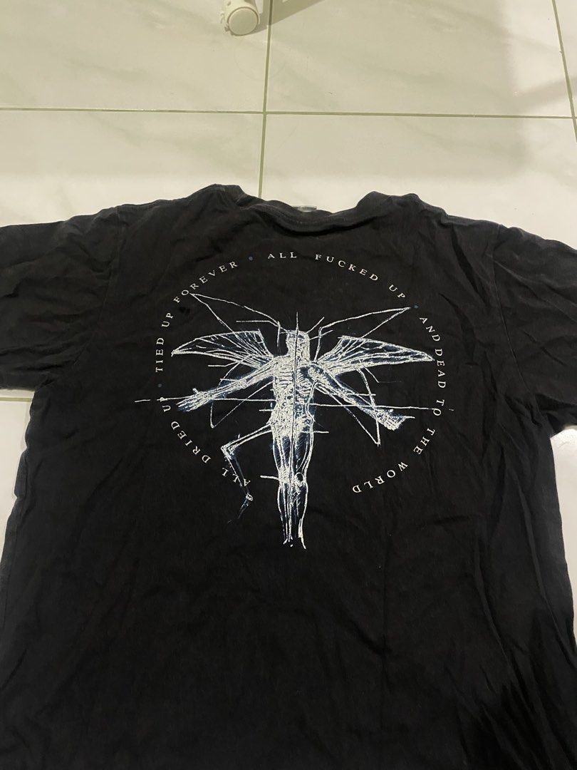 Marilyn Manson (Category: Activewear) located in Siniloan. Submitted by diamonds_in_rough (Listing ID 1461772679, Image 2). Description: Trash condi.
