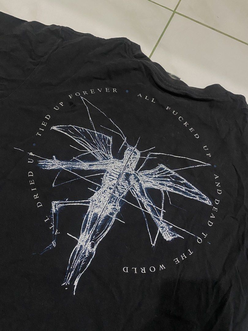 Marilyn Manson (Category: Activewear) located in Siniloan. Submitted by diamonds_in_rough (Listing ID 1461772679, Image 3). Description: Trash condi.