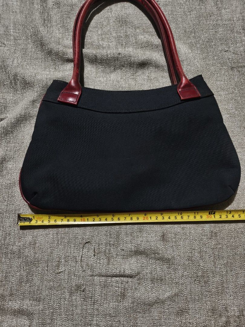 MARITHE FRACOIS GIRBAUD HOBO BAG (Category: Luxury Bags & Wallets) located in General Santos City (Dadiangas). Submitted by prins_thrifts101 (Listing ID 1461692337, Image 3). Description: Dimes In inches (8.5x13) ‎•Color rate 8.8/10 ‎•Excellent Condition ‎•Issue: signs of usage and sa last pics issue ‎ ‎Unli vouch unli vc with item ‎Payment first Jnt or Cod LBC ‎+SF ‎LOCATION: General Santos City, Mindanao, 9500 ‎ ‎📍 DISCLAIMER : I'am not associ