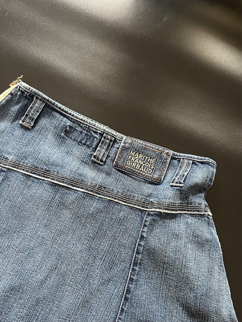 Marithe Francois Girbaud Denim Skirt Orig💯 (Category: Luxury Apparel) located in Cebu City. Submitted by sexyclosetph2.0 (Listing ID 1461717175, Image 2). Description: Orig💯 Like new condition Color rate 10/10 Very nice in actual Fits small-med.