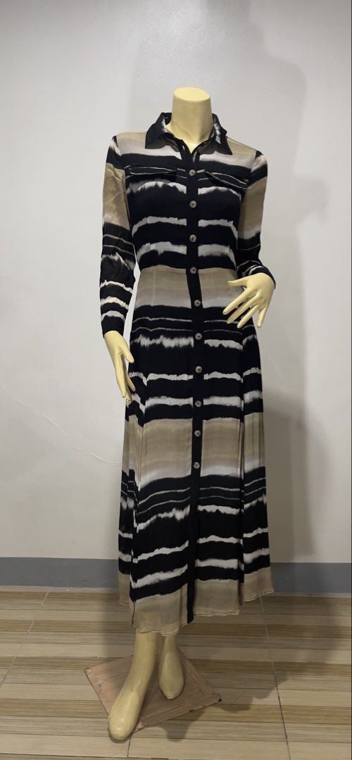 Massimo Ditti office maxi dress (Category: Dresses) located in Antipolo. Submitted by sarisarionlinestore (Listing ID 1461702234, Image 1). Description: .