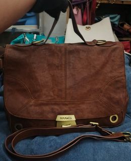 (Category: ) located in . Submitted by bernalyn25 (Listing ID 1461610268, Image 1). Description: .