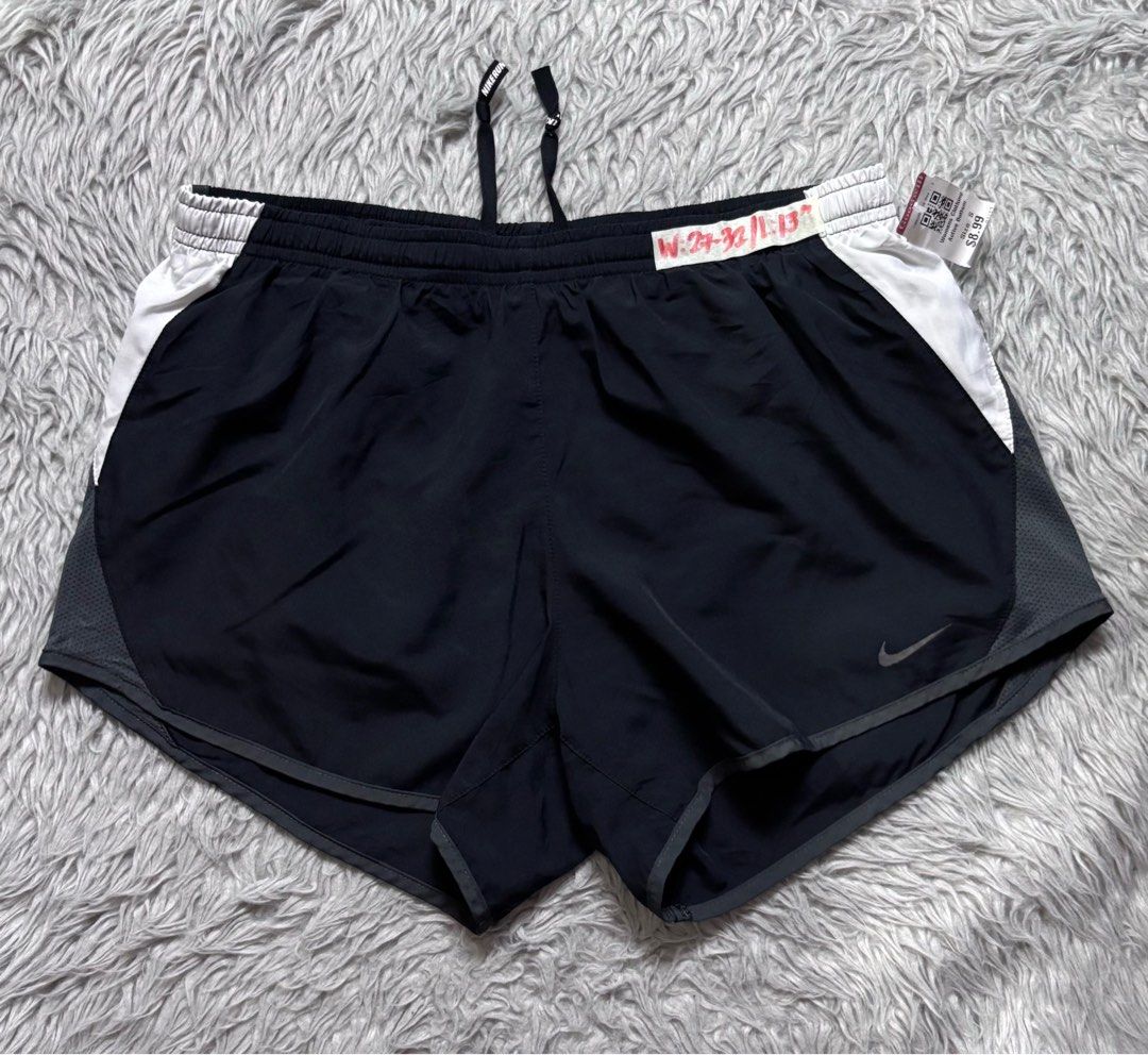 MEDIUM DRIFIT SHORTS FOR WOMEN (Category: Activewear) located in Valenzuela. Submitted by highyahigh_thriftshop (Listing ID 1461716570, Image 1). Description: MEDIUM DRIFIT SHORTS FOR WOMEN Excellent condition from US 250 each LOCATION: Valenzuela City Courier: JnT (Nationwide shipping) No rush shipping MOP: Gc@sh or B@nk tr@nsfer only .