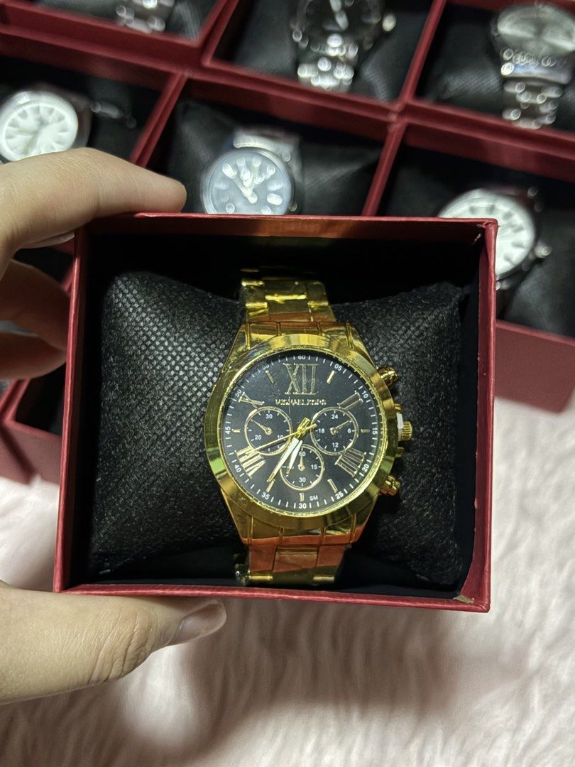 Men’s Watch (Category: Men's Watches) located in Rizal. Submitted by llaayy_ (Listing ID 1461641480, Image 2). Description: Men’s Watch brand new with box. DM for more designs Open for wholesale/bulk orders Also available: • Vintage Watch etc. MOD: J&T or Lalamove.