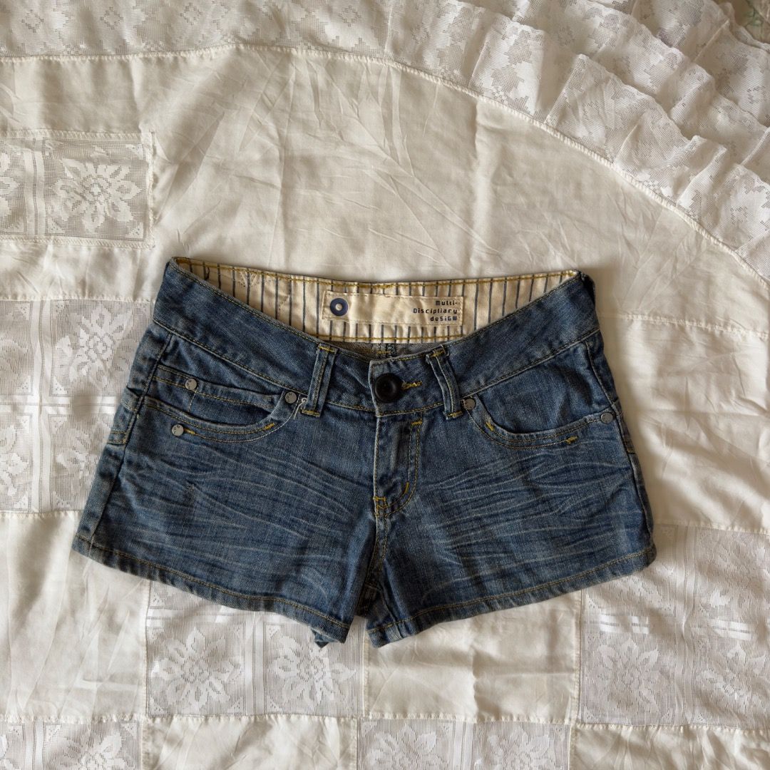 Micro Denim Shorts (Category: Shorts) located in Cebu City. Submitted by marikit_thrift (Listing ID 1461661621, Image 2). Description: Denim Mini Shorts -fave! -butterfly detail at the back -w28, l-10.