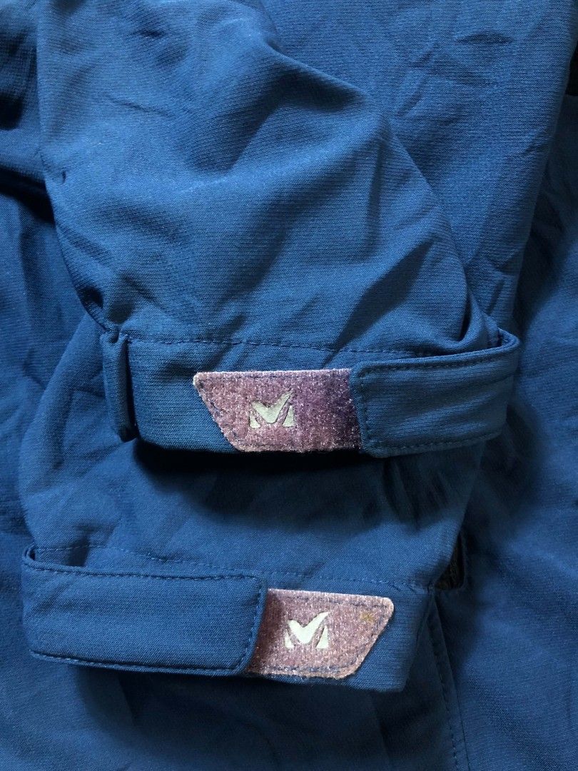 Millet Outdoor Jacket ✨ (Category: Coats, Jackets and Outerwear) located in Polomolok. Submitted by beolaivar420 (Listing ID 1461581827, Image 3). Description: Millet Softshell Outdoor Jacket 🥶 • Best fit Medium to Large • 21 x 27 Dimension • As new in Condition • No issues 💯 380 Pesos Only 🏷️ Pm/Dm📩 Vouch&Vcall Disclaimer: Manuel "Be" Olaivar Jr. is an independent seller, Items I sell are thrifted second hand items, No copyright infringement