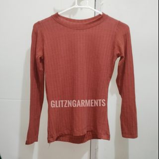 (Category: ) located in . Submitted by glitzngarments (Listing ID 1461745494, Image 1). Description: .