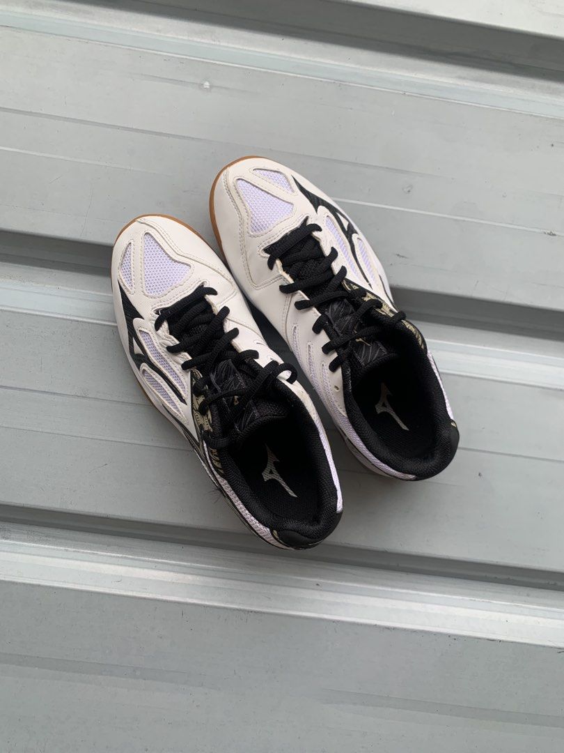 Mizuno Thunder Blade 3 (Category: Sneakers) located in Marikina City. Submitted by azaero (Listing ID 1461707528, Image 3). Description: Size Men’s US 7 / cm 25 / Euro 39 Brand New Condition no issues spikey.