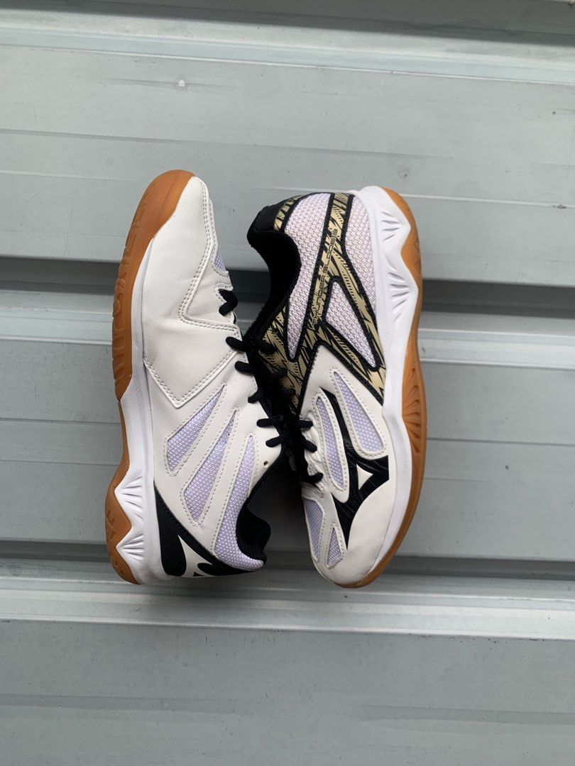 Mizuno Thunder Blade 3 (Category: Sneakers) located in Marikina City. Submitted by azaero (Listing ID 1461707528, Image 2). Description: Size Men’s US 7 / cm 25 / Euro 39 Brand New Condition no issues spikey.
