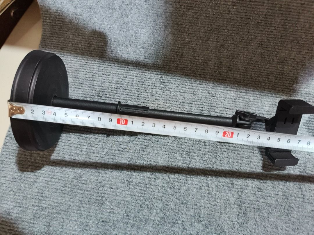 Mobile Phone Stand (Category: Mounts & Holders) located in San Leonardo. Submitted by burgossanleonardo.12345 (Listing ID 1461712127, Image 3). Description: Helpful for pictorial and video making Adjustable For selfies and videos.