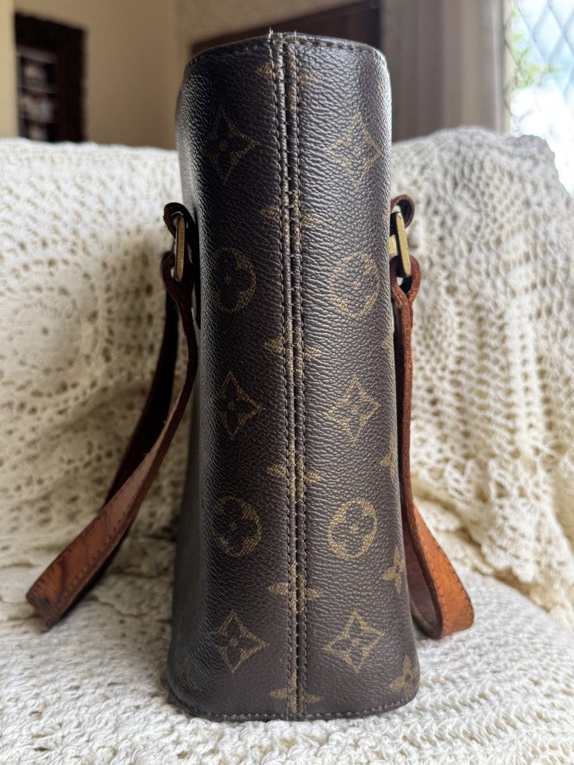 Monogram Canvas Tote Bag (Category: Luxury Bags & Wallets) located in Bacolod City. Submitted by vintage_vogue6100 (Listing ID 1461669639, Image 3). Description: - Classic LV tote bag in monogram canvas. - Interior is clean and well-maintained. - A timeless and versatile piece for everyday use. - Ideal for carrying all your essentials..