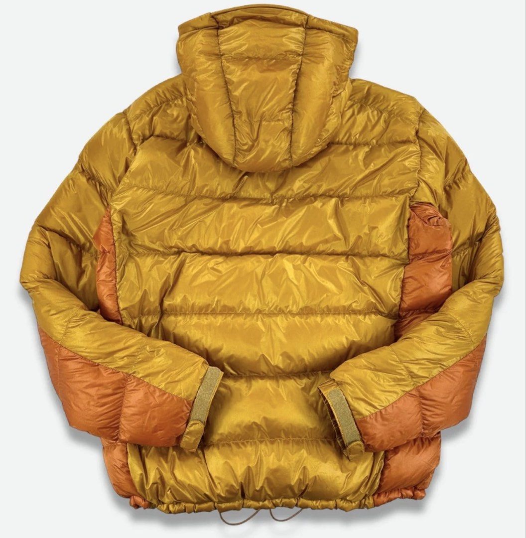 MONTBELL ALPINE DOWN PUFFER JACKET (Category: Coats, Jackets and Outerwear) located in Dasmarinas. Submitted by nvrgobrkagain. (Listing ID 1461657273, Image 3). Description: AUTHENTIC 800-fill-power lightweight hooded down jacket WIDTH : 23.5 IN LENGTH : 27.5 IN BAGGY MEETUP/SHIPPING AVAILABLE 📩.
