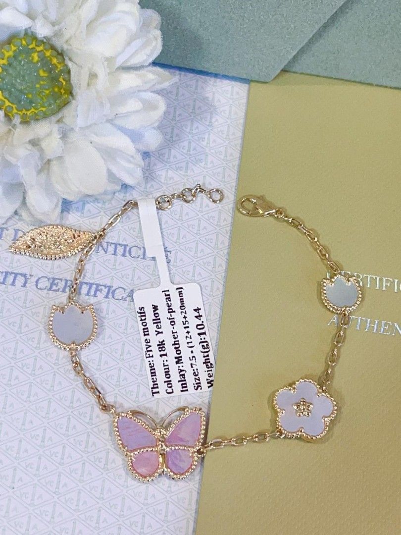 mop pinkbracelet vca 18k gold hk setting (Category: Bracelets) located in Manila. Submitted by primejewelry (Listing ID 1461565413, Image 1). Description: .