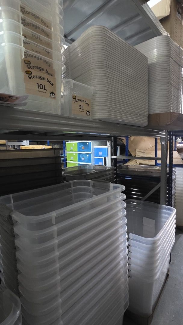 Multi-Size Stackable Storage Box (Category: Food Organisation & Storage) located in Singapore. Submitted by droit (Listing ID 1461653684, Image 2). Description: 📦 TRANSPARENT STORAGE BOX WITH LID Crystal Clear / Grey Transparent Available from 5L – 210L 🔥 BUY 3 OR MORE & GET 5% OFF 📏 SIZES AVAILABLE •⁠ ⁠5L – 24 × 18 × 14 cm (2PCS) •⁠ ⁠10L – 30 × 22 × 18 cm •⁠ ⁠20L – 37 × 27 × 21 cm •⁠ ⁠30L – 45 × 31 × 24 cm •⁠ ⁠50L – 51 × 37 × 28 cm 🛞 •⁠ ⁠60L