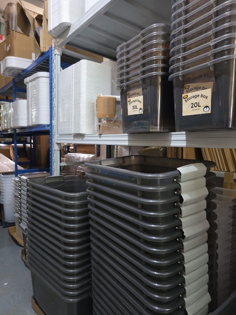 Multi-Size Stackable Storage Box (Category: Food Organisation & Storage) located in Singapore. Submitted by droit (Listing ID 1461653684, Image 1). Description: 📦 TRANSPARENT STORAGE BOX WITH LID Crystal Clear / Grey Transparent Available from 5L – 210L 🔥 BUY 3 OR MORE & GET 5% OFF 📏 SIZES AVAILABLE •⁠ ⁠5L – 24 × 18 × 14 cm (2PCS) •⁠ ⁠10L – 30 × 22 × 18 cm •⁠ ⁠20L – 37 × 27 × 21 cm •⁠ ⁠30L – 45 × 31 × 24 cm •⁠ ⁠50L – 51 × 37 × 28 cm 🛞 •⁠ ⁠60L