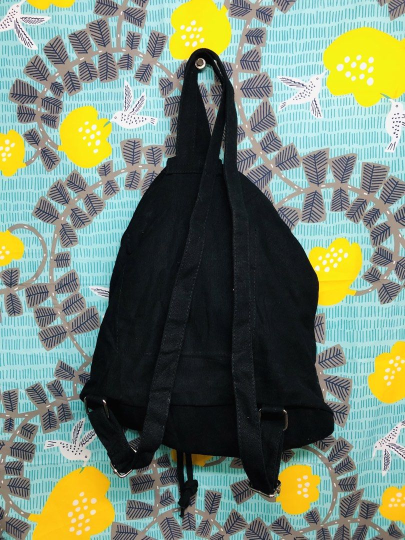 mused backpack (Category: Backpacks) located in Rantau Panjang. Submitted by aiman3319 (Listing ID 1461650708, Image 1). Description: 003.
