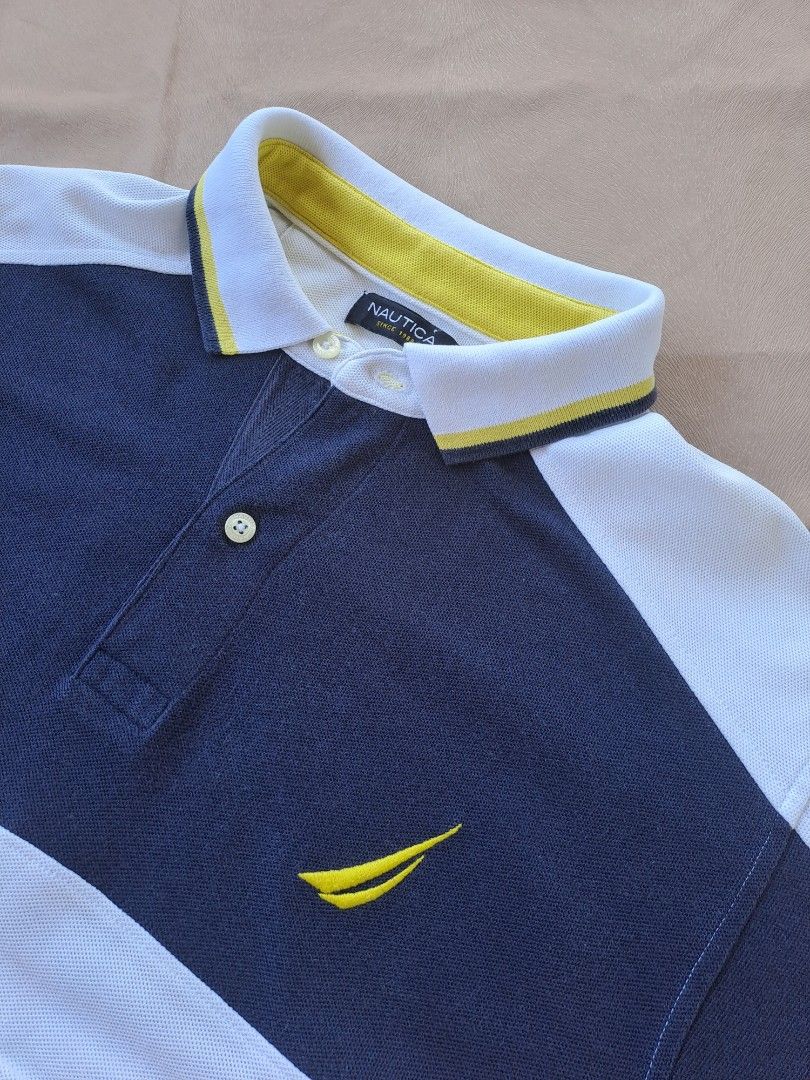 Nautica Tri Tone (Category: Tshirts & Polo Shirts ) located in Pila. Submitted by kikigfinds (Listing ID 1461650223, Image 3). Description: Nautica Tri Tone w ‐ almost 22 l front ‐ 28 l back ‐ 29 brand new condition color rate - 9/10 already washed, ready to wear no issue.