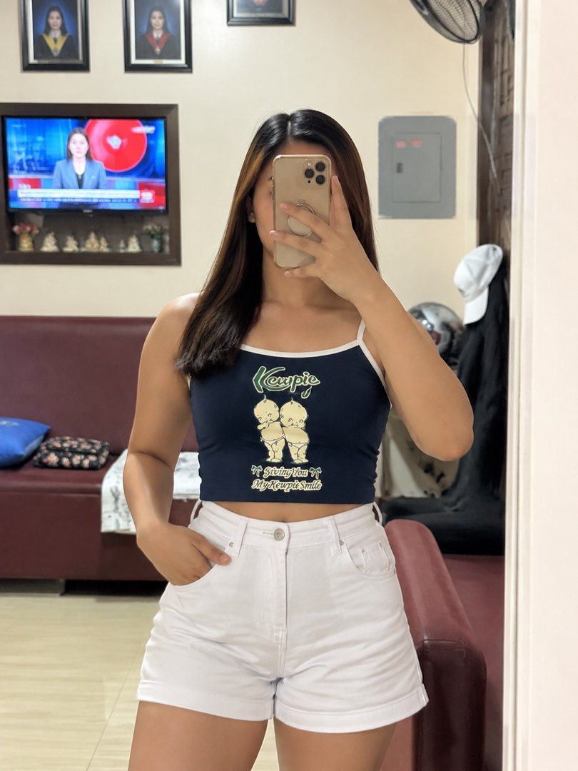 Navy Blue Cupie Graphic Crop Top (Category: Shirts) located in Manila. Submitted by mellnavarro_45618 (Listing ID 1461680286, Image 1). Description: XS-S.