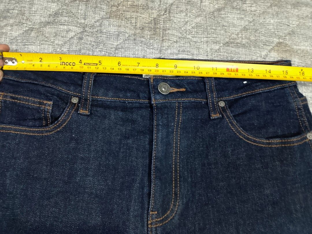 Net Slim fit raw denim jeans (Category: Jeans) located in Cadiz. Submitted by comradstuff (Listing ID 1461564161, Image 3). Description: Net Slim fit raw denim jeans waist 31 " length 40.5".