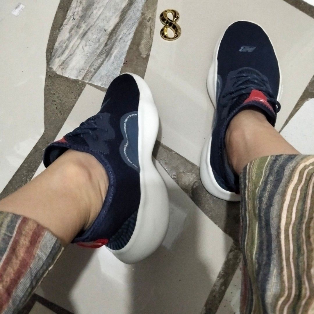 New Balance (Category: Sneakers) located in El Salvador. Submitted by francheskaukayukay (Listing ID 1461619646, Image 2). Description: .