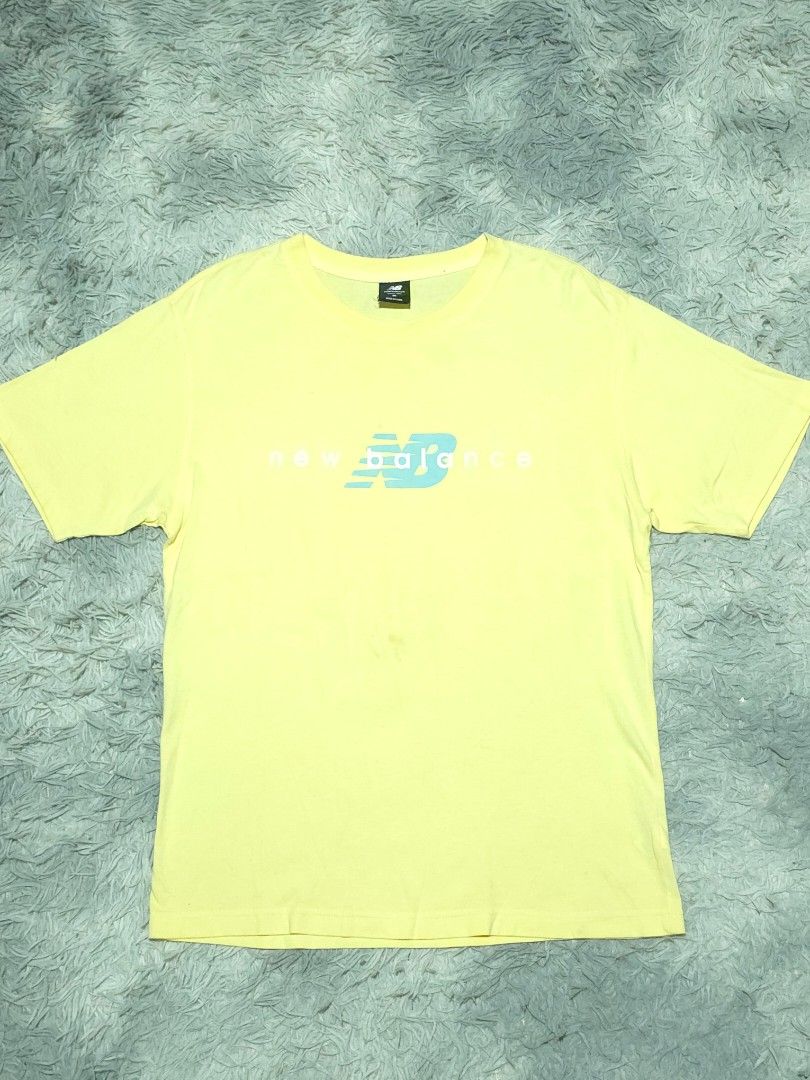 New Balance (Category: Tshirts & Polo Shirts ) located in Abulug. Submitted by humanwhosellthings (Listing ID 1461634878, Image 1). Description: NÈW BALANCÈ ✅️Size: Medium ✅️Dimes: 20W x 27L ✅Condition: Very Good - Excellent ✅Issue: stains ✅Color Rate: 9.5/10.