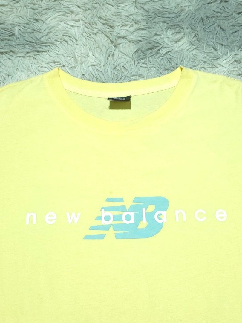 New Balance (Category: Tshirts & Polo Shirts ) located in Abulug. Submitted by humanwhosellthings (Listing ID 1461634878, Image 2). Description: NÈW BALANCÈ ✅️Size: Medium ✅️Dimes: 20W x 27L ✅Condition: Very Good - Excellent ✅Issue: stains ✅Color Rate: 9.5/10.