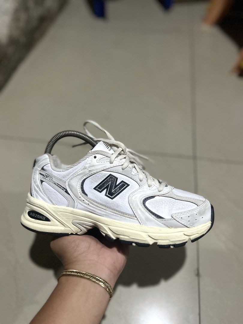 New balance (Category: Sneakers) located in Cebu City. Submitted by cyrilk1cks (Listing ID 1461678414, Image 1). Description: .