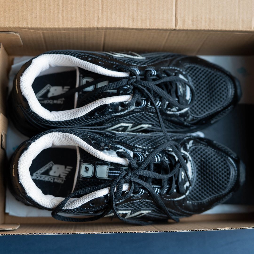 New Balance 240L “Black Timberwolf" (Category: Sneakers) located in Manila. Submitted by cr2_j (Listing ID 1461596332, Image 2). Description: New Balance 240L “Black Timberwolf" Bought from orange app, was only fitted and then stored Complete with box and papers Size 39.5 (24.5cm) RFS: Too slim for me.
