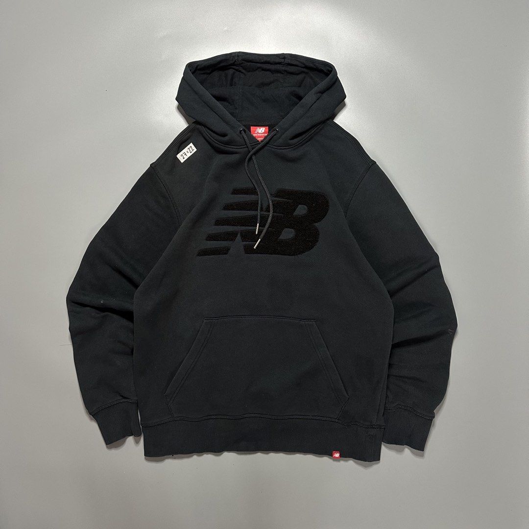NEW BALANCE HOODIE JACKET (Category: Hoodies) located in Baguio. Submitted by subaitems (Listing ID 1461626922, Image 1). Description: - Black New Balance hoodie - Size: Large - Features a large, textured NB logo on the front - Drawstring hood - Front pocket - Ideal for casual wear - Made in China.