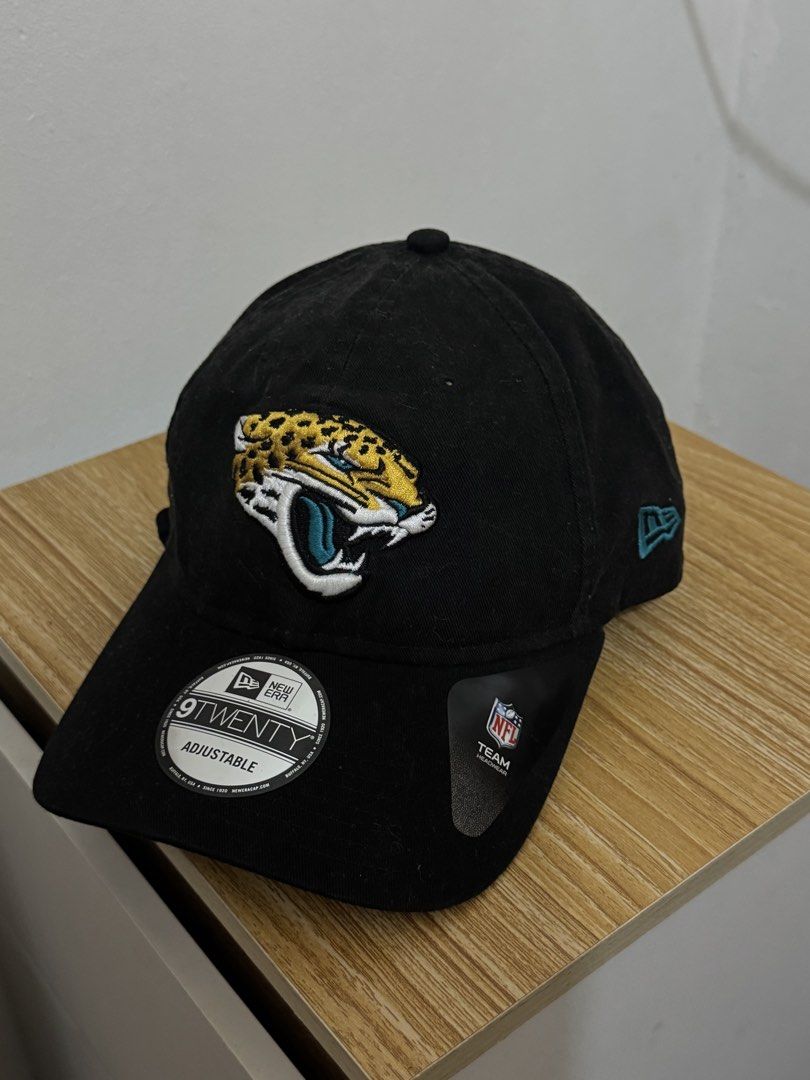 New Era Jacksonville Jaguars 9TWENTY Adjustable Cap (Category: Caps & Hats) located in Bulacan. Submitted by alshopie (Listing ID 1461627619, Image 2). Description: - Brand: New Era - Team: Jacksonville Jaguars - Model: 9TWENTY (Adjustable) - Color: Black - Features: Embroidered team jaguar logo on front - Condition: like new with NFL Team Apparel tag attached - Perfect for any Jaguars fan!.