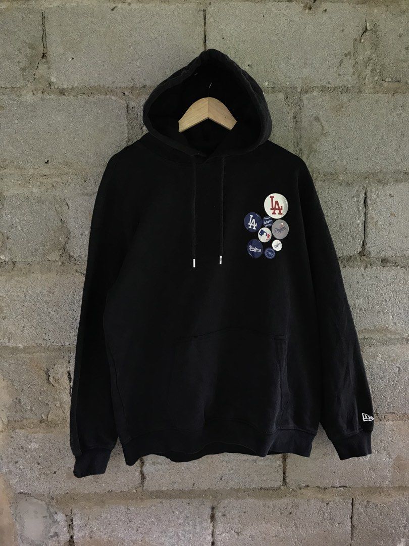 NEW ERA LA DODGERS HOODIE (Category: Hoodies) located in Aurora. Submitted by thrillthriftfinds123 (Listing ID 1461606491, Image 1). Description: NEW ERA LA DODGERS HOODIE SIZE LARGE EMBROIDERED LOGO DESIGN SA HOODIE AT SLEEVES NO ISSUE GOOD CONDITION 9.5 COLOR RATE .