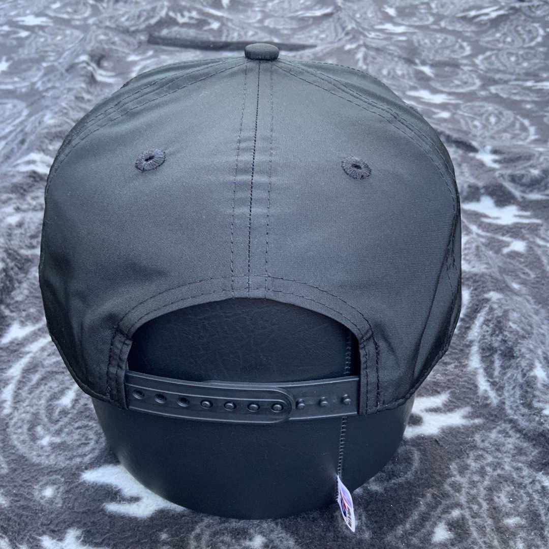 New York Yankees 'Retro Arcade 9FORTY A-Frame Snapback - 100% Polyester (Category: Caps & Hats) located in Pasig City. Submitted by chris212416 (Listing ID 1461678349, Image 3). Description: - Brand New Black New Era 9FORTY Cap - Features iconic New York Yankees logo with a retro neon design - Adjustable strap for a comfortable, custom fit - Official New York Yankees and New Era branding - A must-have for any dedicated Yankees supporter.