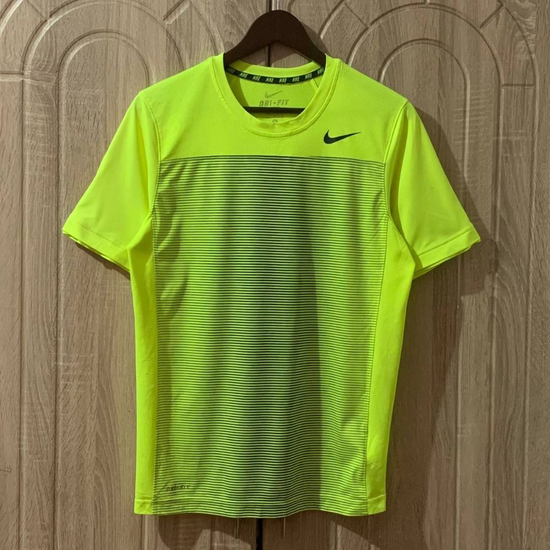 NIIKE RUNNING SHIRT (Category: Activewear) located in Rodriguez. Submitted by horti._ (Listing ID 1461781679, Image 1). Description: NIIKE RUNNING SHIRT BRAND: SIZE: ASIAN LARGE DIMENSION: 19.5W/27.5L CONDITION: GOOD **NEED WASH DUE TO SPOT STAINS** 🔥 MINE: 300 *FREESHIPPING* (NON-NEGOTIABLE)‼️ ❌ NO COP/COD ON ITEM ❌ 📍 LOCATION: MONTALBAN, RIZAL 📍 PRIMARY COURIER: J&T 📍 MOP: GOTYME BANK 📍 LEGIT SELLER SINCE 2015 ❗️ NOTE: NOT INTERESTED FOR O