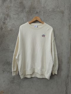 (Category: ) located in . Submitted by kxnethrifted (Listing ID 1461664202, Image 1). Description: .