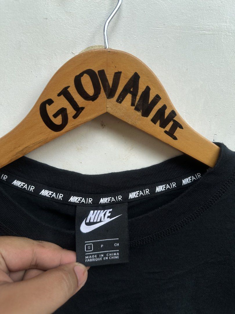 Nike Air Shirt (Category: Tshirts & Polo Shirts ) located in Ozamiz City. Submitted by quick_done_deals (Listing ID 1461772144, Image 2). Description: 🛒 ** Nike Air ** 🖤 💯 Excellent Condition 📐 Dimes: L26xW21 (M) 🔍 Issue: None 🎨 Color Rate: 9.5 / 10 ────────────── 🏅 MINE ₱ 350 🏆 STEAL ₱400 ────────────── ┏━━━━━━━━━━━━━━┓ 💎 GRAB ⚡️₱450 (AUTOMATIC YOURS) 💎 ┗━━━━━━━━━━━━━━┛ 📌 𝐃𝐈𝐒𝐂𝐋𝐀𝐈𝐌𝐄𝐑: Gio Vanni is not affiliated with any of t