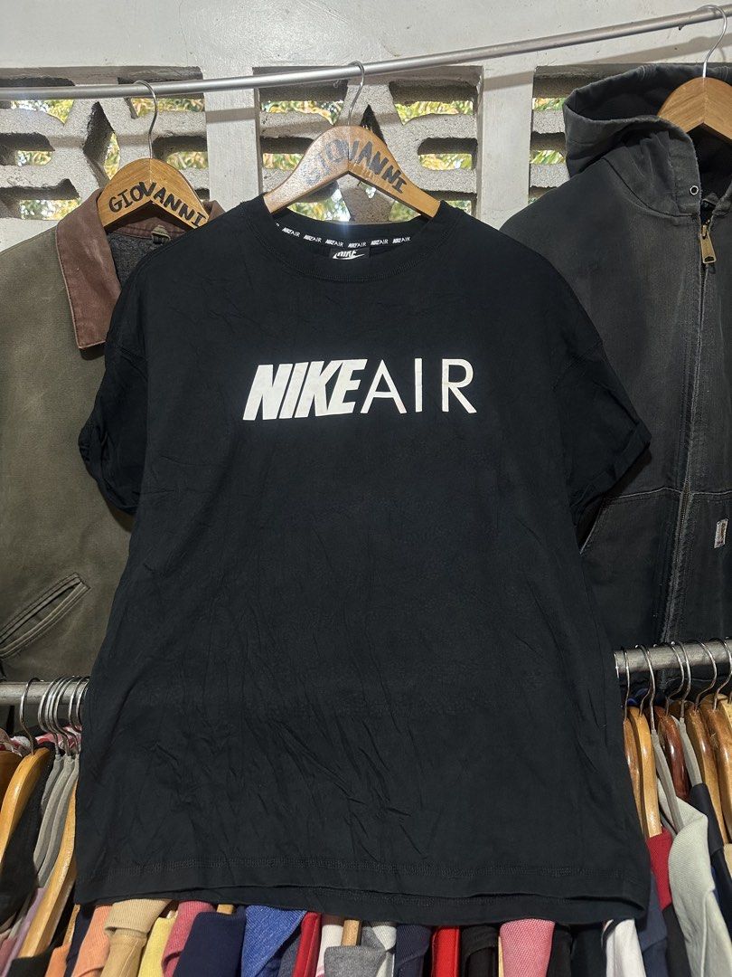 Nike Air Shirt (Category: Tshirts & Polo Shirts ) located in Ozamiz City. Submitted by quick_done_deals (Listing ID 1461772144, Image 1). Description: 🛒 ** Nike Air ** 🖤 💯 Excellent Condition 📐 Dimes: L26xW21 (M) 🔍 Issue: None 🎨 Color Rate: 9.5 / 10 ────────────── 🏅 MINE ₱ 350 🏆 STEAL ₱400 ────────────── ┏━━━━━━━━━━━━━━┓ 💎 GRAB ⚡️₱450 (AUTOMATIC YOURS) 💎 ┗━━━━━━━━━━━━━━┛ 📌 𝐃𝐈𝐒𝐂𝐋𝐀𝐈𝐌𝐄𝐑: Gio Vanni is not affiliated with any of t