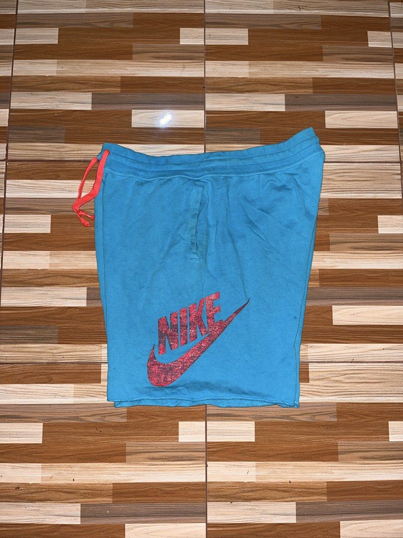Nike Alumni Short (Category: Shorts) located in Nabua. Submitted by lastthrift2.0 (Listing ID 1461781265, Image 1). Description: Dimes•34-36x20 •Design niya po yung crackings 9/10 color rate Need wash🧼 .
