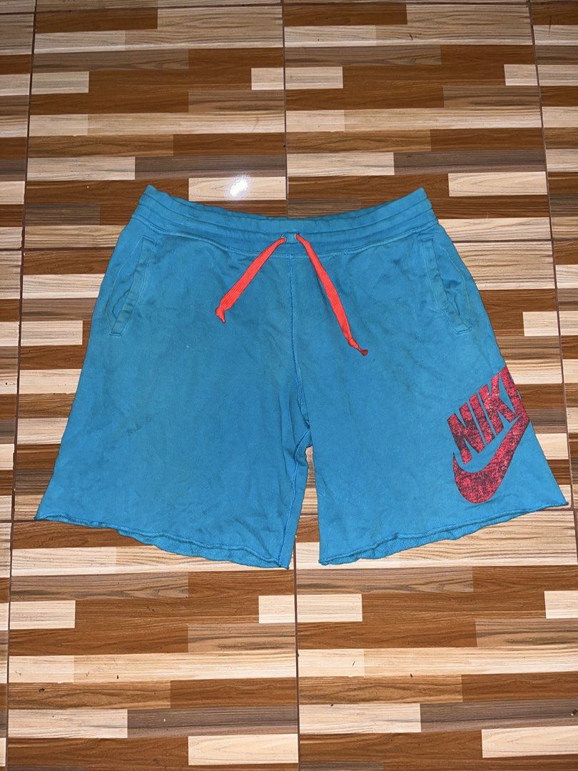 Nike Alumni Short (Category: Shorts) located in Nabua. Submitted by lastthrift2.0 (Listing ID 1461781265, Image 2). Description: Dimes•34-36x20 •Design niya po yung crackings 9/10 color rate Need wash🧼 .
